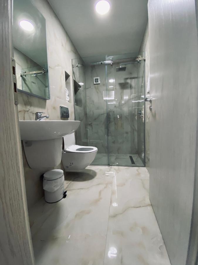 Hotel Piemonte Tirana Exterior photo